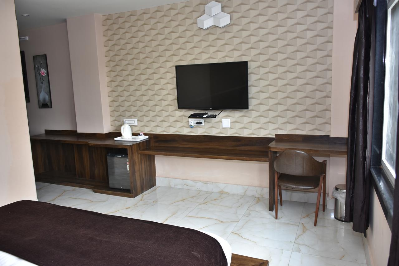 Hotel Daftari Palace Kishanganj 외부 사진