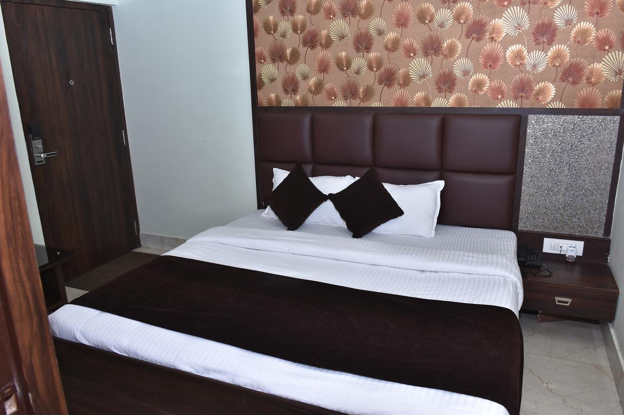 Hotel Daftari Palace Kishanganj 외부 사진