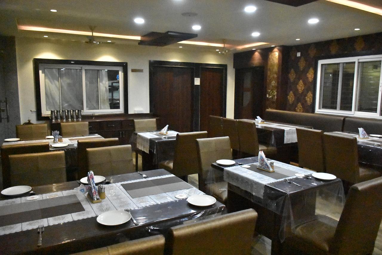 Hotel Daftari Palace Kishanganj 외부 사진